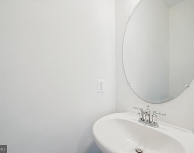 845 King Farm Boulevard - Photo Thumbnail 17