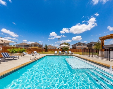 1111 Aspen Grove Dr - Photo Thumbnail 9