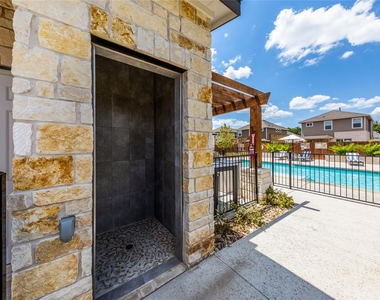1111 Aspen Grove Dr - Photo Thumbnail 11