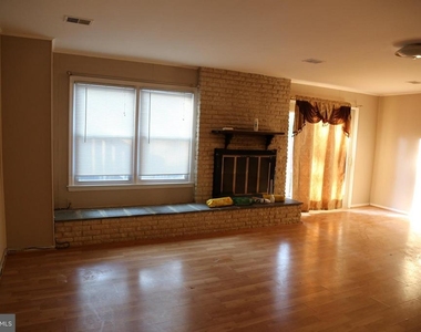 14 Wade Court - Photo Thumbnail 13