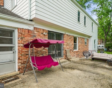 11119 Lamplighter Lane - Photo Thumbnail 4