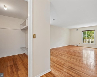 11119 Lamplighter Lane - Photo Thumbnail 27