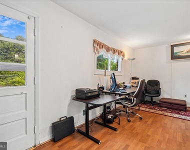 11119 Lamplighter Lane - Photo Thumbnail 12