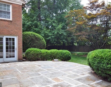 7208 Marbury Road - Photo Thumbnail 4