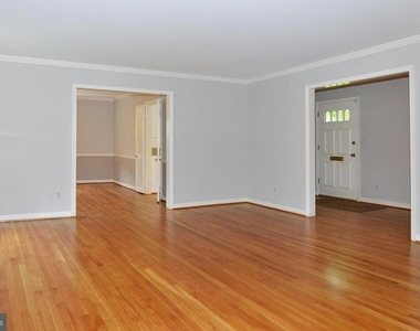 7208 Marbury Road - Photo Thumbnail 25