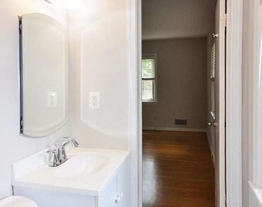 7208 Marbury Road - Photo Thumbnail 23