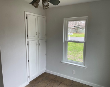 4619 Jinx Ave - Photo Thumbnail 10