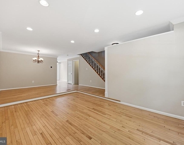 15622 Cliff Swallow Way - Photo Thumbnail 5