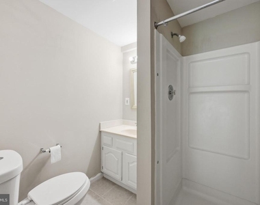 15622 Cliff Swallow Way - Photo Thumbnail 23