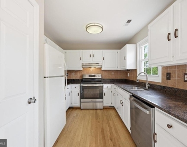 15622 Cliff Swallow Way - Photo Thumbnail 2