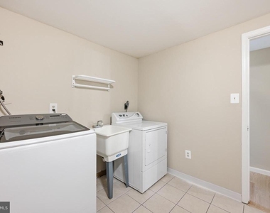 15622 Cliff Swallow Way - Photo Thumbnail 24
