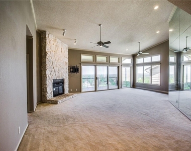114 Paragon Ct - Photo Thumbnail 2