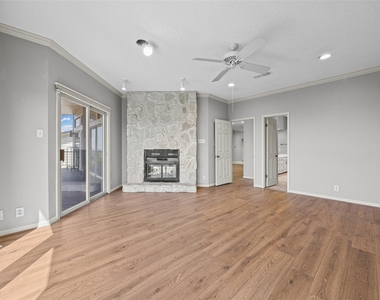 114 Paragon Ct - Photo Thumbnail 14
