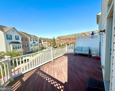 9407 Aston Village - Photo Thumbnail 13
