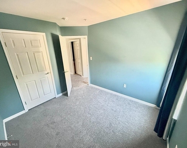 9407 Aston Village - Photo Thumbnail 24