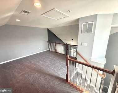 9407 Aston Village - Photo Thumbnail 23