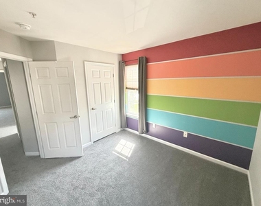 9407 Aston Village - Photo Thumbnail 26