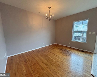 4719 Witchhazel Way - Photo Thumbnail 8