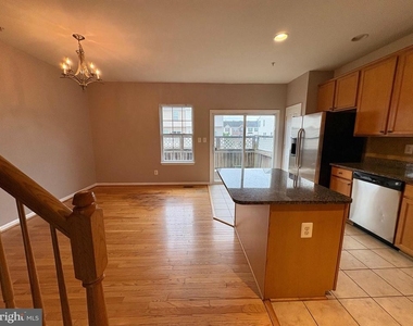 4719 Witchhazel Way - Photo Thumbnail 7