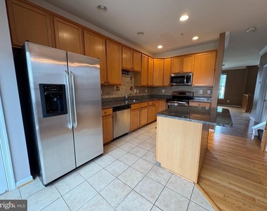 4719 Witchhazel Way - Photo Thumbnail 4