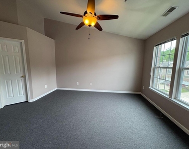 4719 Witchhazel Way - Photo Thumbnail 12