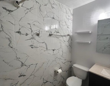 195 Stonegate Drive - Photo Thumbnail 21