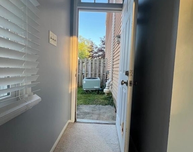 195 Stonegate Drive - Photo Thumbnail 31