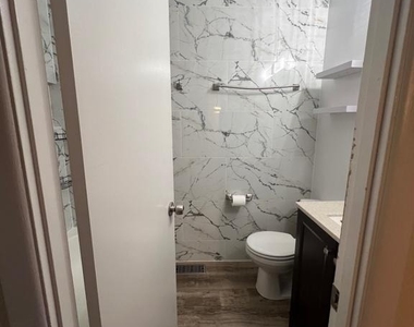 195 Stonegate Drive - Photo Thumbnail 23