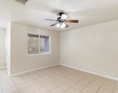 887 Sagewood Trl - Photo Thumbnail 4