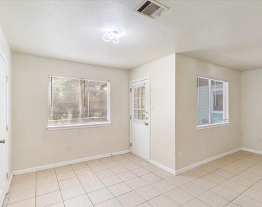 887 Sagewood Trl - Photo Thumbnail 6