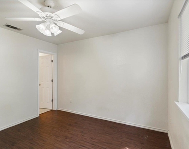 887 Sagewood Trl - Photo Thumbnail 21