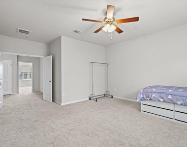 516 E Slaughter Ln - Photo Thumbnail 29