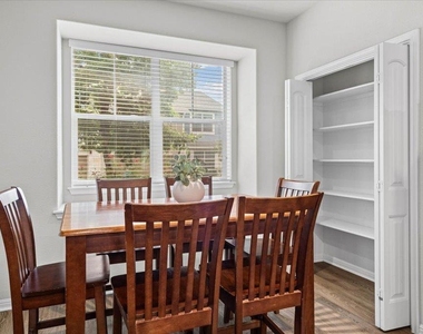 516 E Slaughter Ln - Photo Thumbnail 15