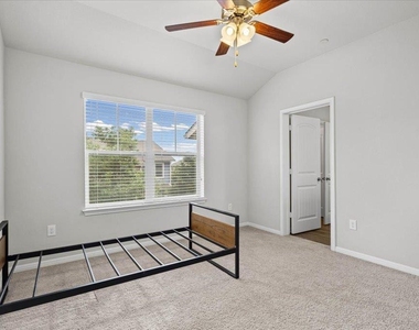 516 E Slaughter Ln - Photo Thumbnail 36