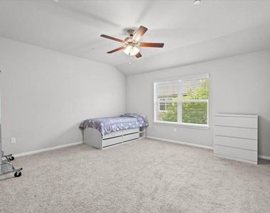 516 E Slaughter Ln - Photo Thumbnail 28