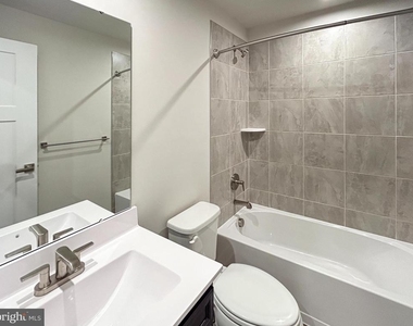 338 Paca Gardens Ln - Photo Thumbnail 14