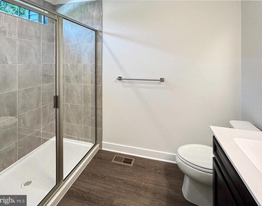 338 Paca Gardens Ln - Photo Thumbnail 15
