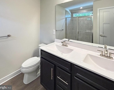 338 Paca Gardens Ln - Photo Thumbnail 12