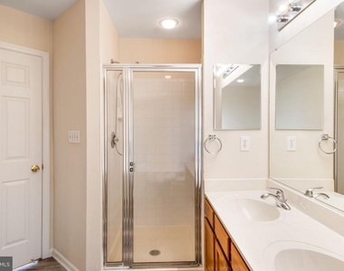 5171 Duke Court - Photo Thumbnail 23