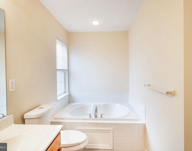 5171 Duke Court - Photo Thumbnail 22