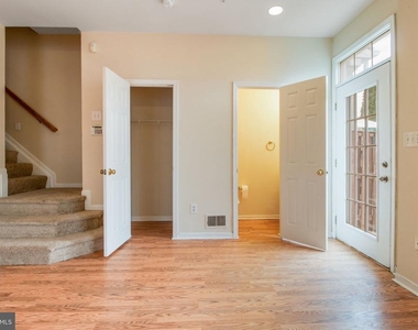 5171 Duke Court - Photo Thumbnail 8