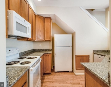 5171 Duke Court - Photo Thumbnail 5