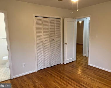 810 Wisteria Drive - Photo Thumbnail 16