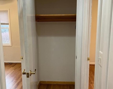 810 Wisteria Drive - Photo Thumbnail 18
