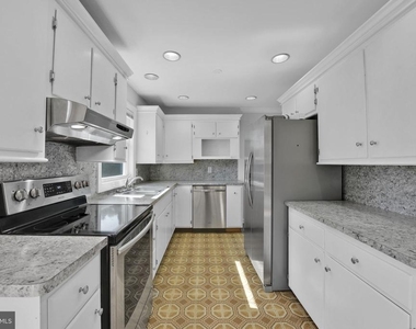 810 Wisteria Drive - Photo Thumbnail 26