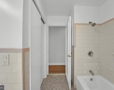 810 Wisteria Drive - Photo Thumbnail 21