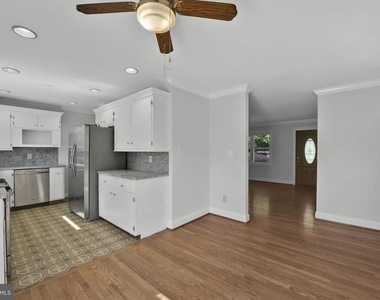 810 Wisteria Drive - Photo Thumbnail 24