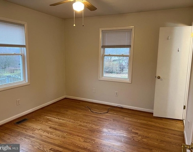 810 Wisteria Drive - Photo Thumbnail 14