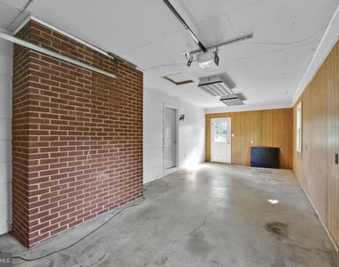 810 Wisteria Drive - Photo Thumbnail 43