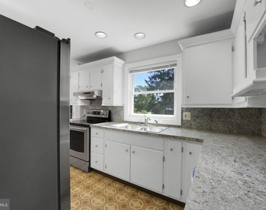 810 Wisteria Drive - Photo Thumbnail 31